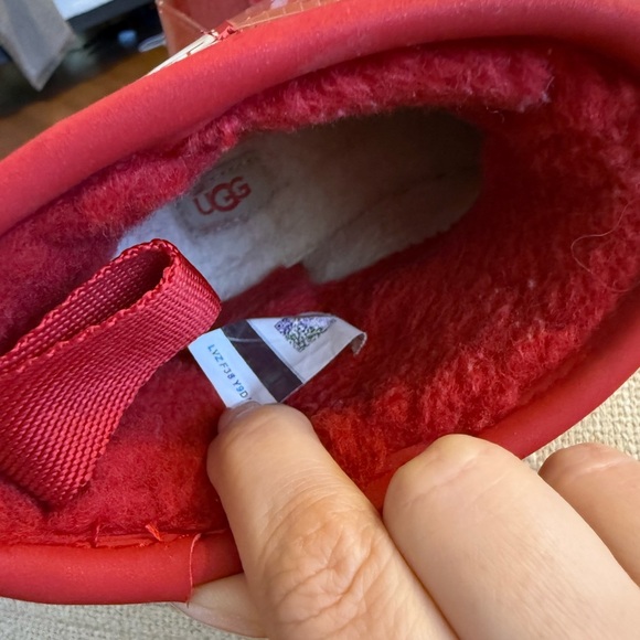 UGG Classic Mini Girls Kids Clear Red Boots - Picture 7 of 11